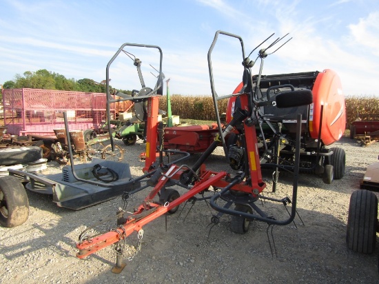 TE4052T Kubota Hyd Fold Hay Tedder
