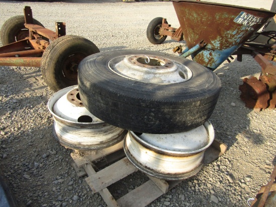 (4) Semi Rims and (1) Tire - 24.5 Rim Size