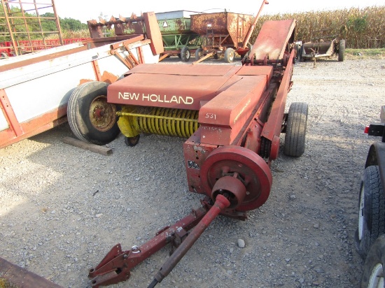 273 New Holland Square Baler