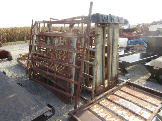 W&W Squeeze Chute w/ Sweep Tub