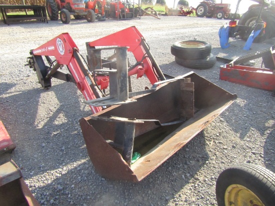 2446QT Bushog Brand Loader w/ Bracket