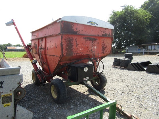 350 Killbros Gravity Wagon on John Deere Gear w/ Auger