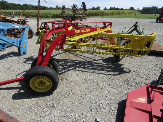 55 New Holland Dolly Rake