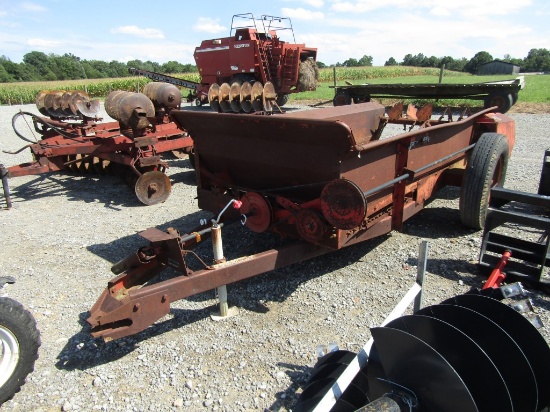 160 Massey Ferguson Manure Spreader