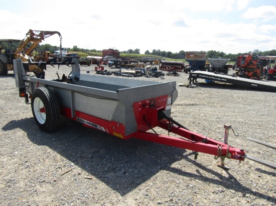 3718 Massey Ferguson Manure Spreader - Like New