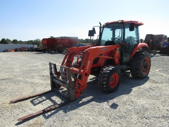 M7040 Kubota Tractor w/ Cab and Loader