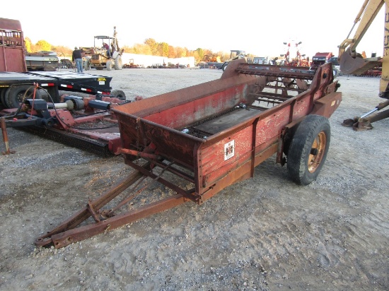 101 IH MANURE SPREADER