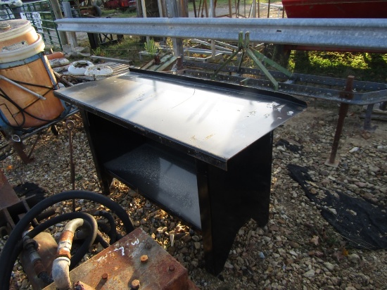 NEW 58'' KC METAL TABLE
