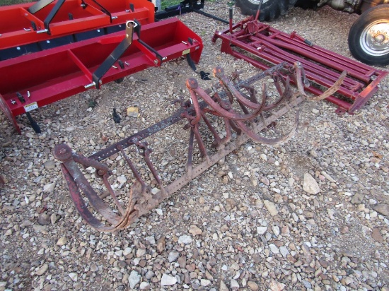 2 ROW CULTIVATOR
