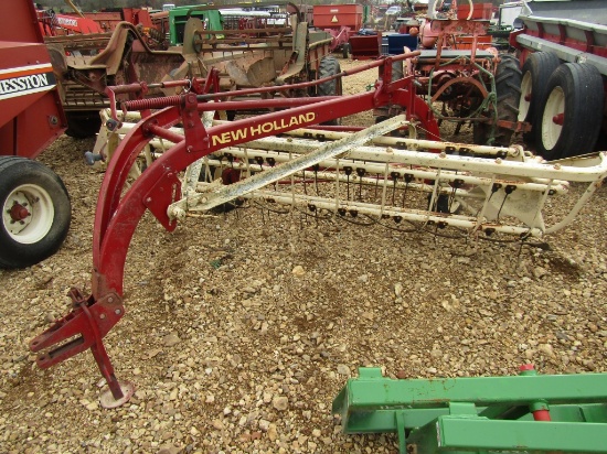 256 NEW HOLLAND HAY RAKE