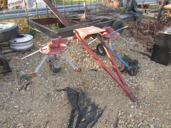 2 BASKET AGRIS TEDDER