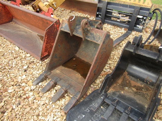 22'' KOMATSU EXCAVATOR BUCKET