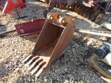 BACKHOE BUCKET