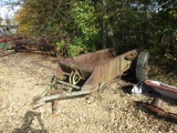 IH MANURE SPREADER