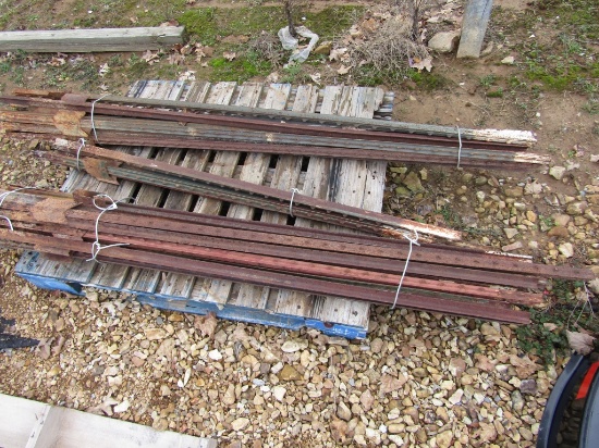 APPROX (30) 6FT T-POST - ALL ONE PRICE
