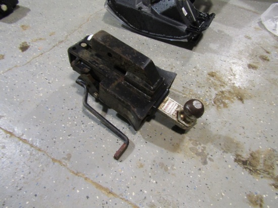 ADJUSTABLE HITCH