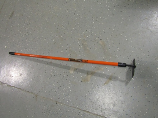 BLACK AND DECKER YARD HOE
