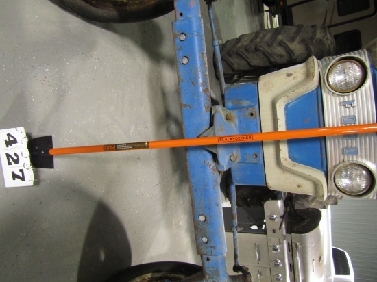 BLACK AND DECKER YARD HOE