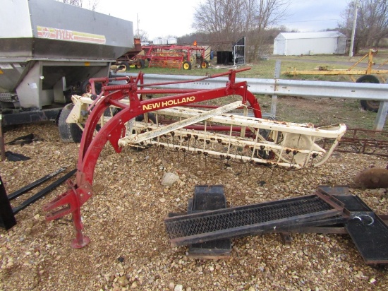256 NEW HOLLAND RAKE