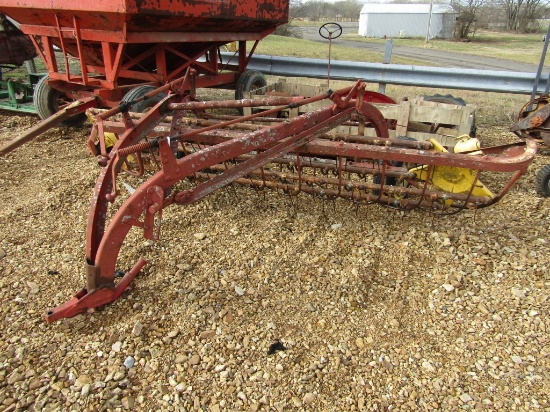 56 NEW HOLLAND HAY RAKE
