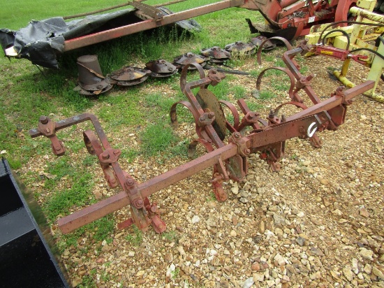 2 ROW CULTIVATOR