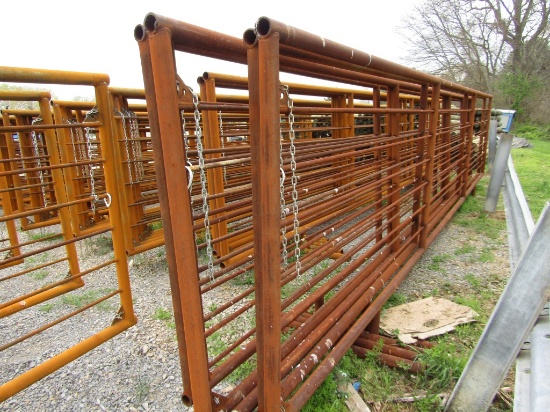24FT HEAVY DUTY SELF STANDING PANEL