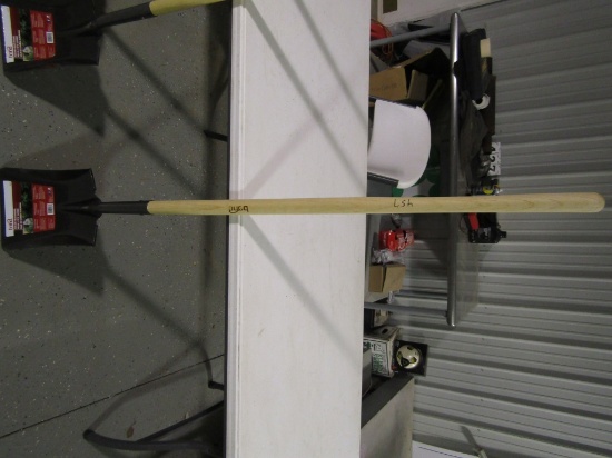 NEW SQUARE POINT SHOVEL