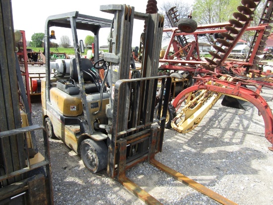 GC25K CATERPILLAR FORKLIFT