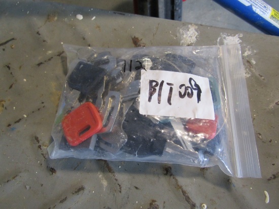 PACK OF TRACTOR KEYS