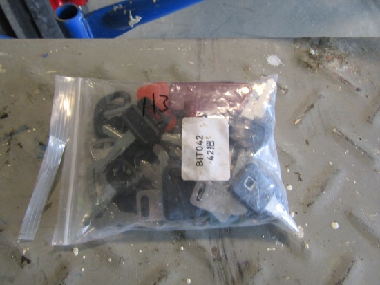 PACK OF TRACTOR KEYS
