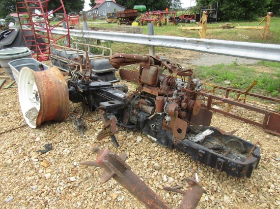T5060 NH SALVAGE TRACTOR