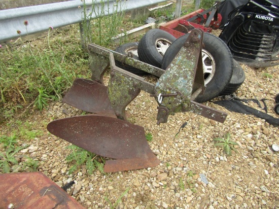 2X FORD PLOW
