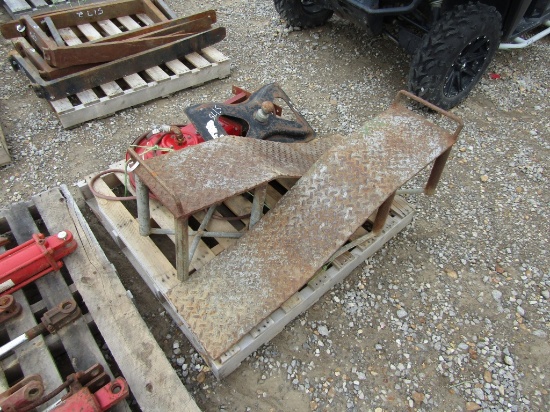 PALLET OF RAMPS - AIR HOSE- HITCH