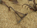 1 BOTTOM LAYOFF PLOW