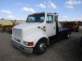 2001 470 INTERNATIONAL TRUCK W/ TITLE
