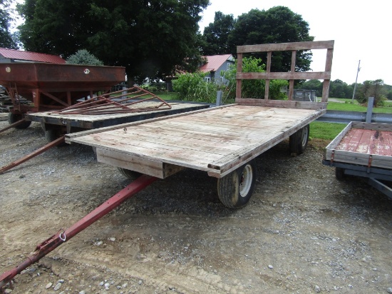 18FT JD HAY WAGON