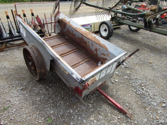LOYAL MANURE SPREADER