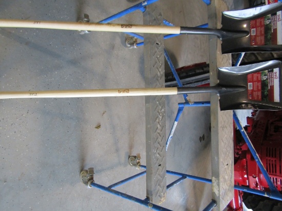 NEW SQUARE POINT SHOVEL