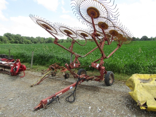 10 WHEEL AG EQUIPMENT V-RAKE