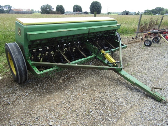 8250 JOHN DEERE 10FT GRAIN DRILL W/ SMALL SEED