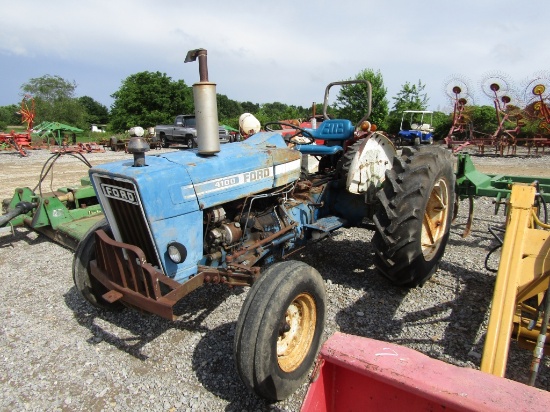 4100 FORD TRACTOR