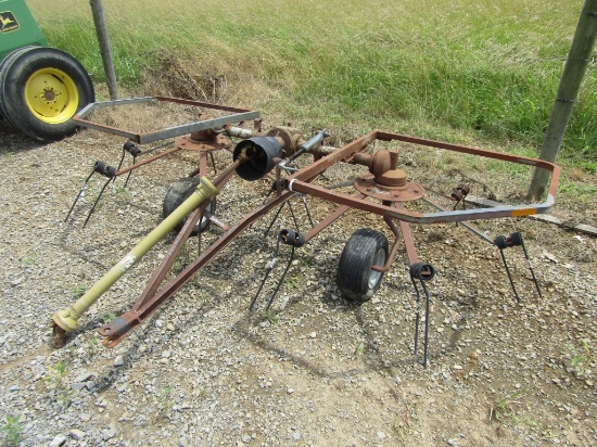2 BASKET M&W HAY TEDDER