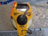 100FT JOHNSON TAPE MEASURE