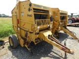 5400 VERMEER HAY ROLLER W/ TIE BOX
