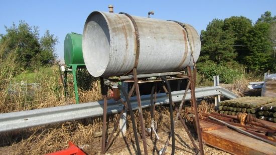 STANDING FUEL TANK