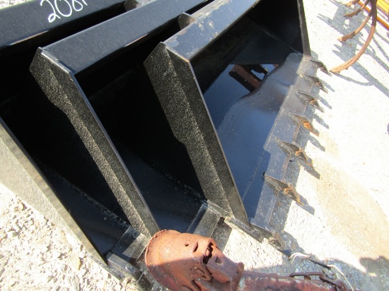 NEW 78'' SWITCH TOOTH QT BUCKET