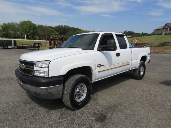2006 2500 CHEVROLET TRUCK W/ TITLE