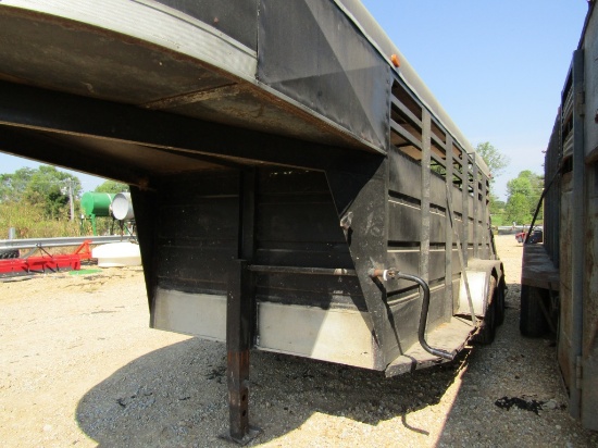 16FT GOOSENECK STOCK TRAILER - NO TITLE