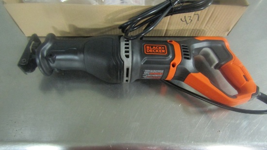 NEW BLACK AND DECKER RECIPRICATING SAW
