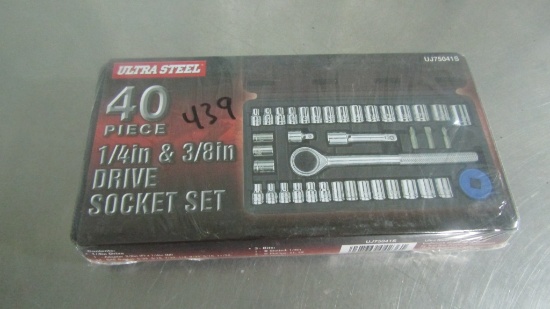 New 40pc 1/4'' & 3/8'' Tool Set
